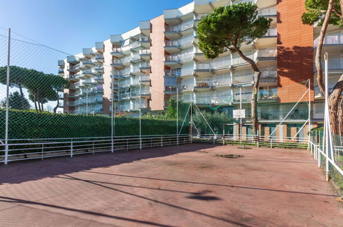 Foto 28 - Appartamento con 2 camere da letto a Castell-Platja d'Aro con piscina e vista mare