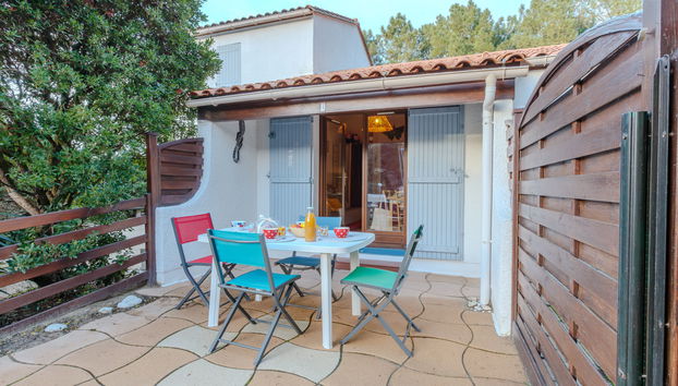 Casa con 1 camera da letto a Les Mathes con piscina e giardino - Foto 5