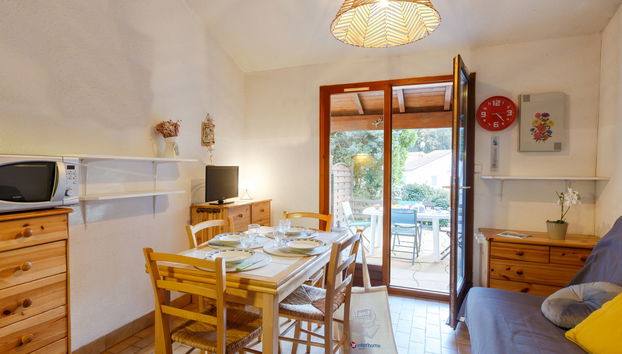 Casa con 1 camera da letto a Les Mathes con piscina e giardino - Foto 3