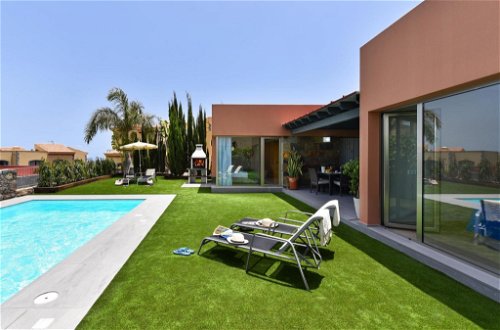 Photo 2 - 2 bedroom House in San Bartolomé de Tirajana with private pool and sea view