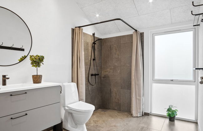 Casa de 5 quartos em Sjølund com terraço e banheira de hidromassagem - Foto 13