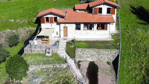 3 bedroom House in Gravedona ed Uniti with garden and terrace - Photo 4