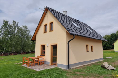Foto 16 - Haus mit 1 Schlafzimmer in Stráž nad Nežárkou mit terrasse