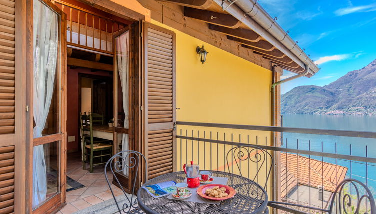 Photo 1 - 1 bedroom Apartment in Bellano with hot tub and mountain view