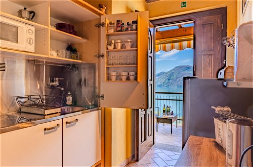 Foto 9 - Apartamento de 1 habitación en Bellano con bañera de hidromasaje y vistas a la montaña