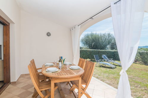 Photo 2 - Maison de 1 chambre à Badesi avec piscine et jardin