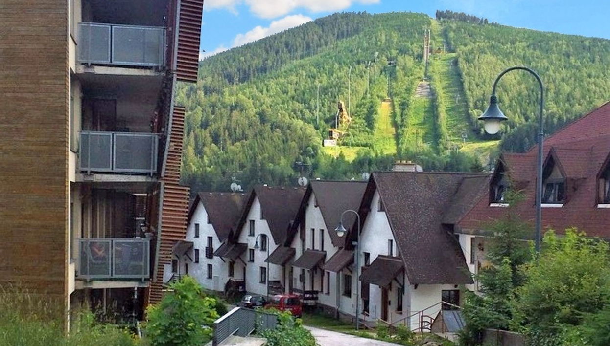 Appartamento con 1 camera da letto a Harrachov con terrazza - Foto 1