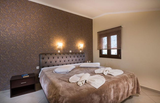 Areti Suites - Photo 19