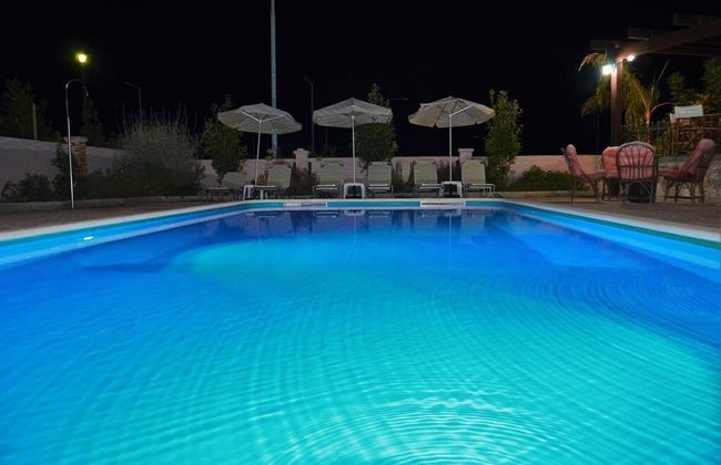 Areti Suites - Photo 60