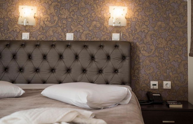 Areti Suites - Photo 20