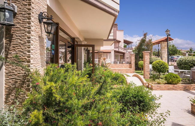 Areti Suites - Photo 10
