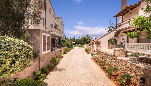 Areti Suites - Photo 4
