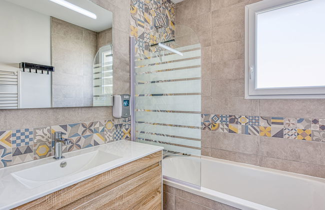 Casa de 4 quartos em Goudargues com piscina privada e jardim - Foto 23