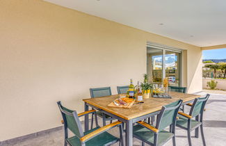 Photo 3 - 3 bedroom House in Goudargues with private pool and garden