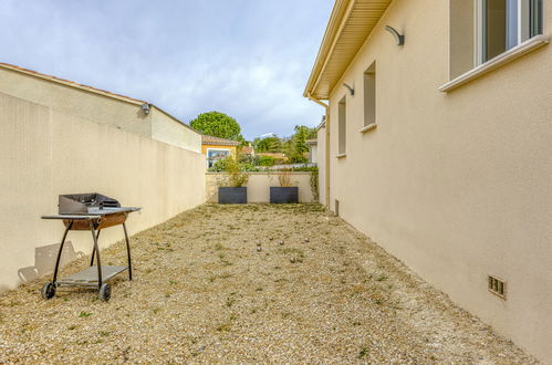 Foto 31 - Casa de 3 quartos em Goudargues com piscina privada e jardim