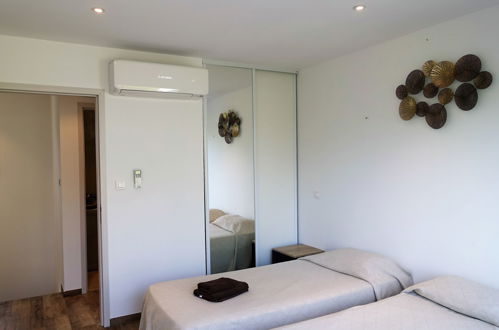 Foto 10 - Appartamento con 2 camere da letto a Sari-Solenzara con piscina privata e vista mare