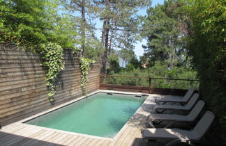 Foto 3 - Apartamento de 2 quartos em Sari-Solenzara com piscina privada e vistas do mar