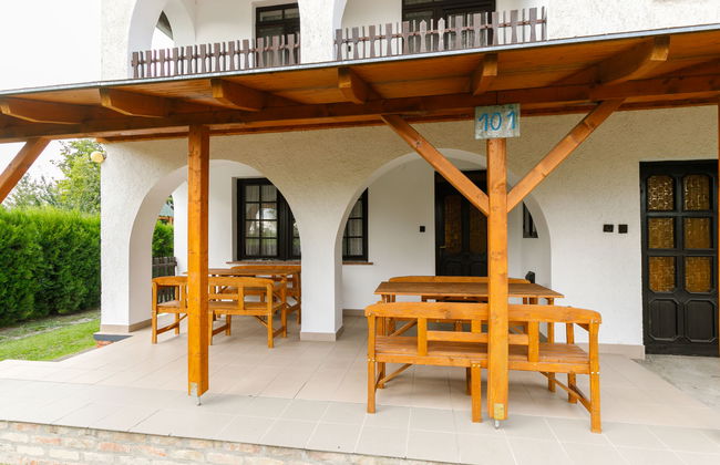 Casa de 6 quartos em Balatonfenyves com piscina privada e jardim - Foto 2