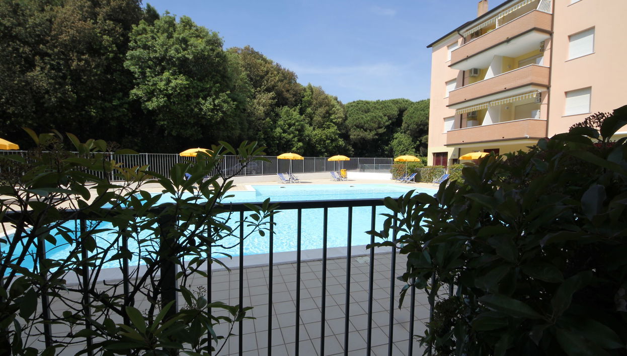 Apartamento de 3 quartos em Rosolina com piscina e terraço - Foto 1