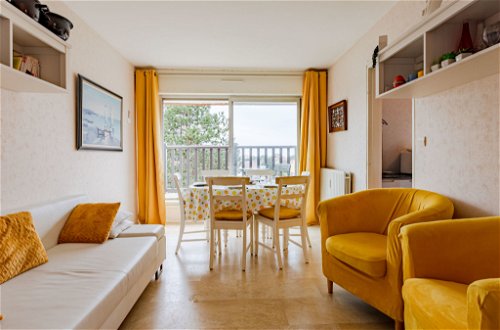 Foto 6 - Apartment mit 2 Schlafzimmern in Cabourg mit blick aufs meer