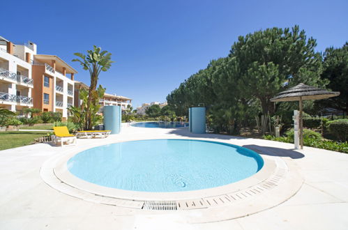 Foto 1 - Apartamento de 3 quartos em Albufeira com piscina