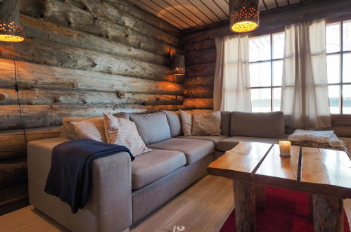 Foto 4 - Casa de 3 habitaciones en Kittilä con sauna y vistas a la montaña