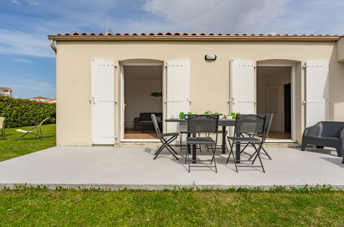 Photo 22 - Maison de 3 chambres à Vaux-sur-Mer avec jardin et terrasse