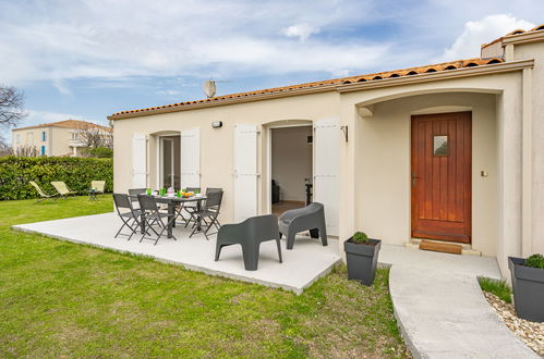 Photo 15 - Maison de 3 chambres à Vaux-sur-Mer avec jardin et vues à la mer