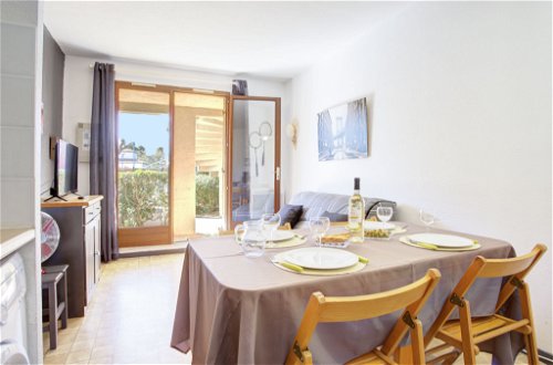 Foto 8 - Apartamento de 1 habitación en Saint-Cyprien con piscina y vistas al mar