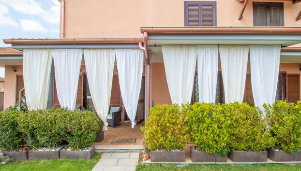 4 bedroom House in Ardea with garden - Photo 4