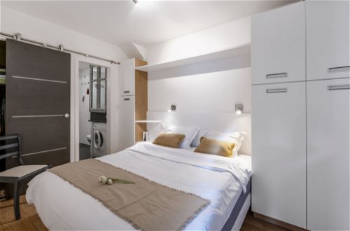 Foto 16 - Appartamento con 1 camera da letto a Carnac con terrazza e vista mare