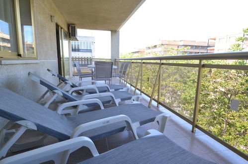 Foto 12 - Appartamento con 2 camere da letto a Salou con piscina e vista mare