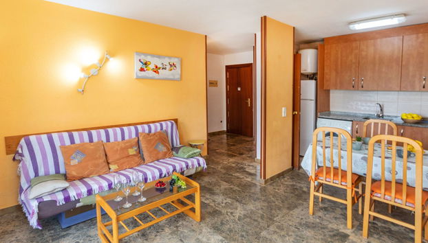 Apartment mit 3 Schlafzimmern in Salou mit schwimmbad und garten - Foto 4