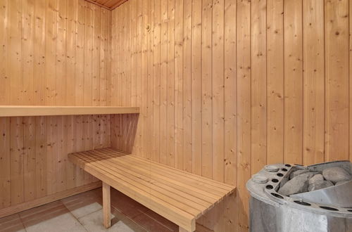 Photo 11 - Maison de 5 chambres à Elsestræer avec piscine privée et terrasse