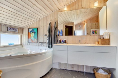 Foto 20 - Casa con 3 camere da letto a Harrerenden con terrazza e sauna