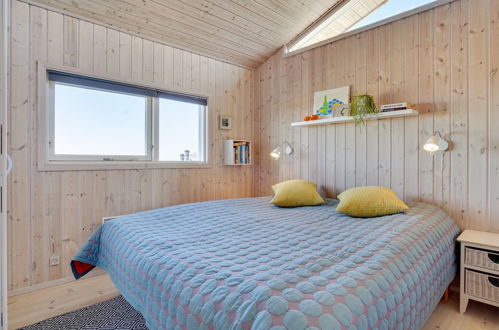 Foto 15 - Casa de 3 habitaciones en Harrerenden con terraza y sauna