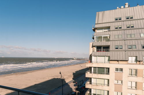 Photo 2 - Apartment in Blankenberge with sea view