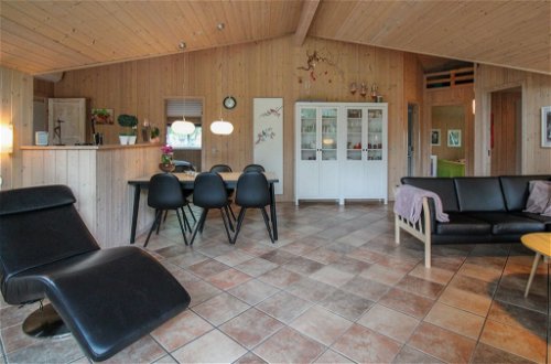 Photo 4 - Maison de 3 chambres à Oksbøl avec terrasse et sauna