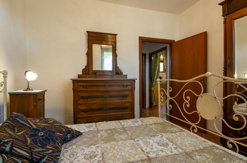 Photo 22 - 3 bedroom House in Riparbella with garden and terrace