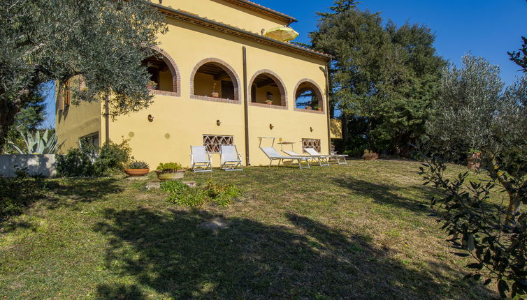 Photo 1 - Maison de 3 chambres à Riparbella avec jardin et terrasse