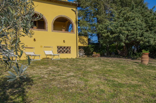 Foto 29 - Casa con 3 camere da letto a Riparbella con giardino e terrazza