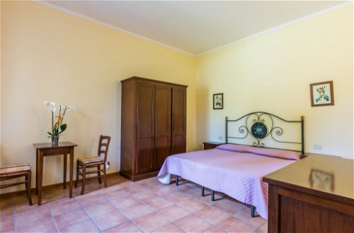 Foto 13 - Apartment mit 1 Schlafzimmer in Cerreto Guidi mit schwimmbad und garten