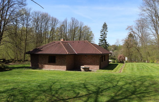 Casa de 6 quartos em Člunek com piscina privada e jardim - Foto 26