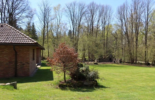 Casa de 6 quartos em Člunek com piscina privada e jardim - Foto 25