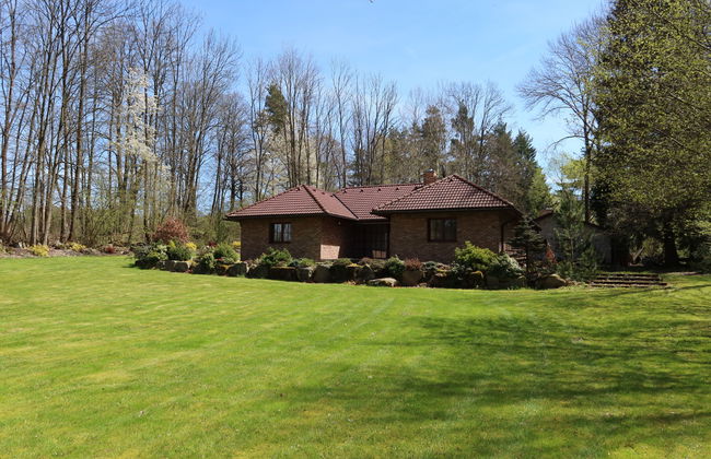 Casa de 6 quartos em Člunek com piscina privada e jardim - Foto 27