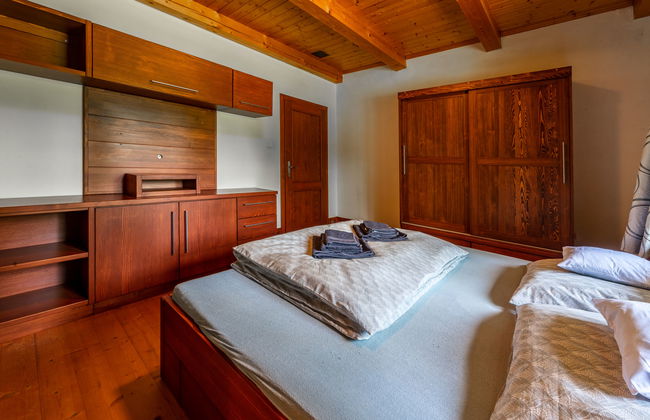 Casa de 6 quartos em Člunek com piscina privada e jardim - Foto 13