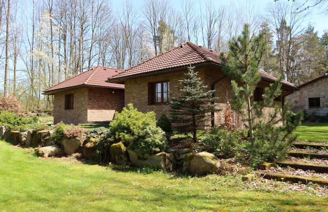 Casa de 6 quartos em Člunek com piscina privada e jardim - Foto 22