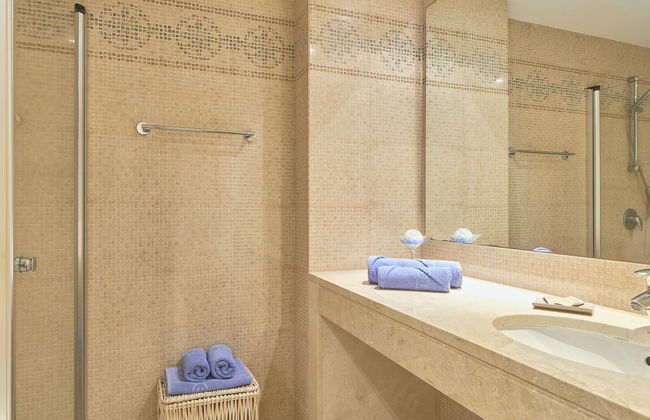 Appartement de 4 chambres à Benahavís avec piscine et jardin - Photo 17