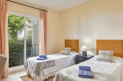 Foto 14 - Appartamento con 3 camere da letto a Benahavís con piscina e vista mare