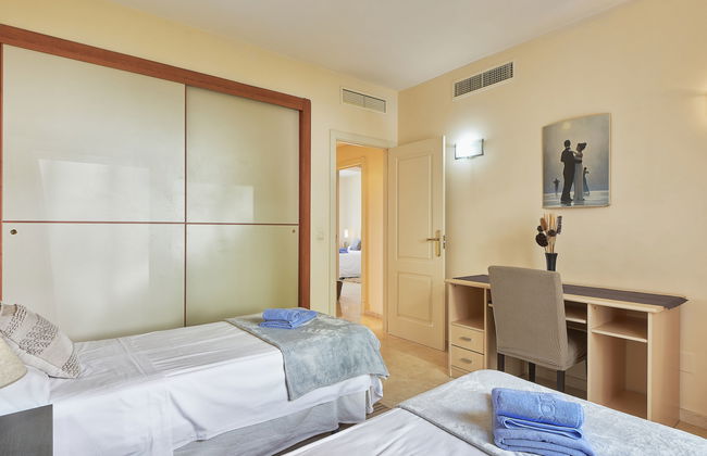 Appartement de 4 chambres à Benahavís avec piscine et jardin - Photo 13